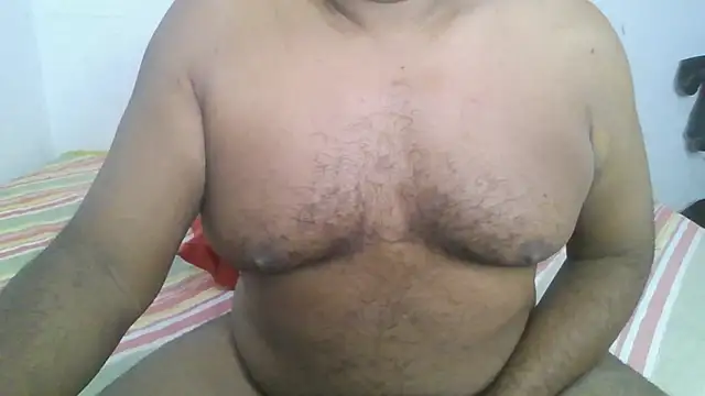 Snapshot of Beargryzzly chatting on 12-05-24, 03:20 Beargryzzly online show from 12-05-24, 03:20