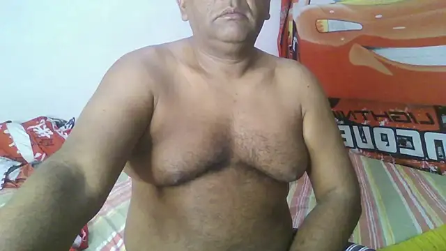 Snapshot of Beargryzzly chatting on 01-25-25, 03:41 Beargryzzly online show from 01-25-25, 03:41