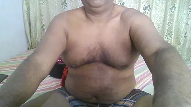 Snapshot of Beargryzzly chatting on 01-22-25, 12:06 Beargryzzly online show from 01-22-25, 12:06