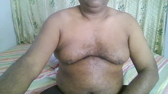 Snapshot of Beargryzzly chatting on 01-20-25, 02:03 Beargryzzly online show from 01-20-25, 02:03