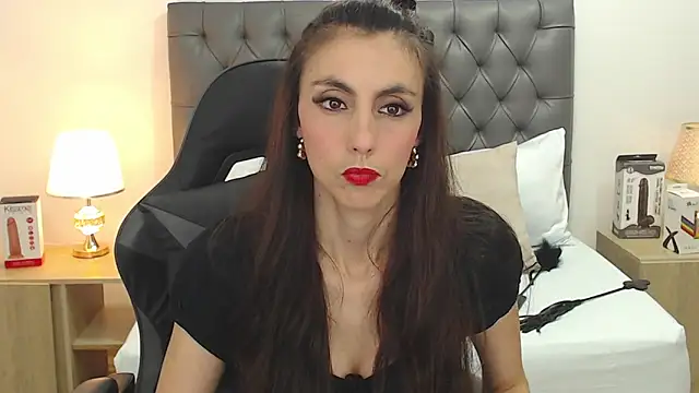 candy summer28 online show from 03-14-25, 07:23