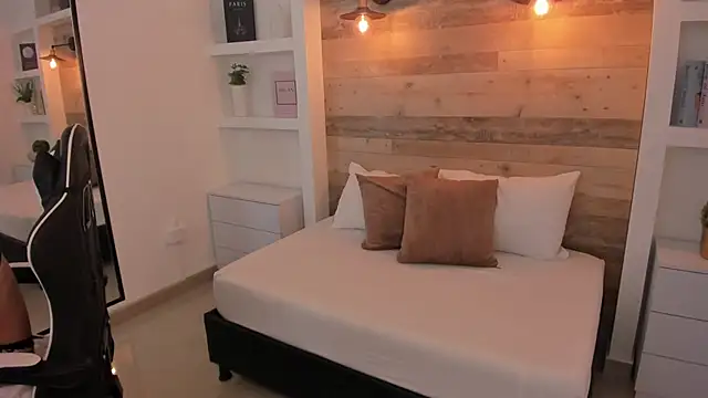 candy summer28 online show from 12-16-25, 07:29