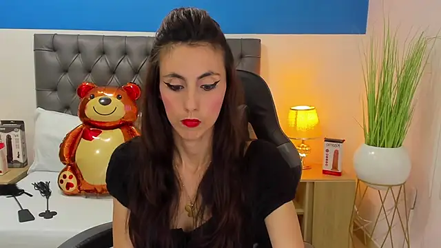 candy summer28 online show from 02-20-25, 07:30
