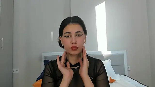 hoa lan online show from 02-21-25, 03:45