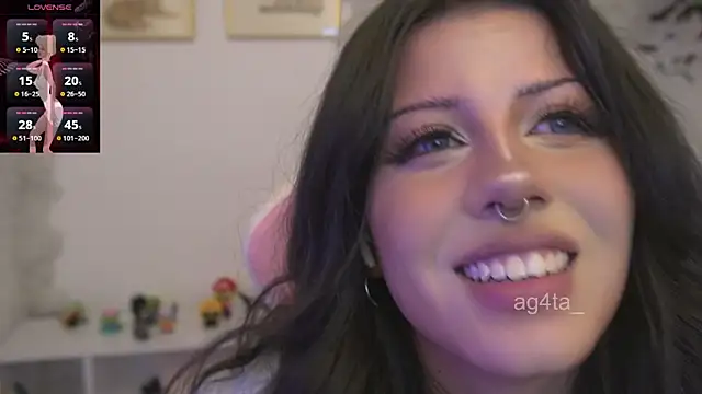 Snapshot of Ag4ta_ chatting on 11-27-25, 01:06 Ag4ta online show from 11-27-25, 01:06