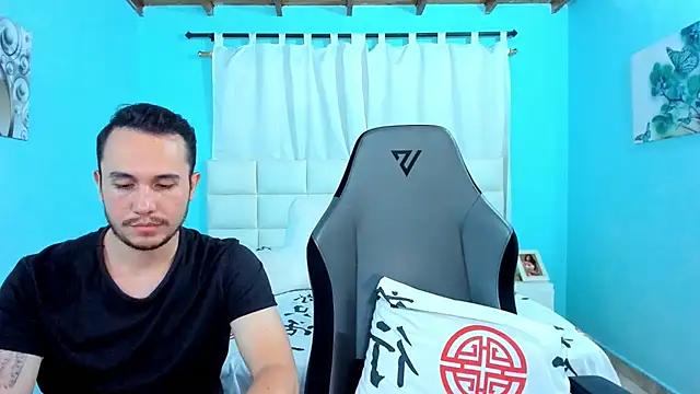 Snapshot of xxx_sweet_couple_ chatting on 11-08-25, 06:17 xxx sweet couple online show from 11-08-25, 06:17