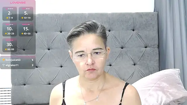 StaceyDarling online show from 11-13-25, 03:49