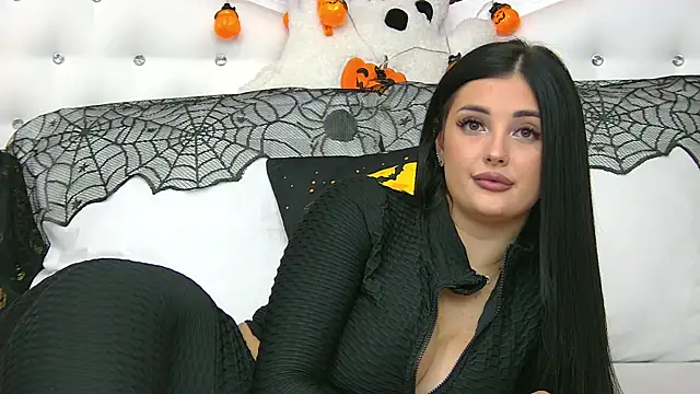 SophiaVilner online show from 10-28-25, 07:13