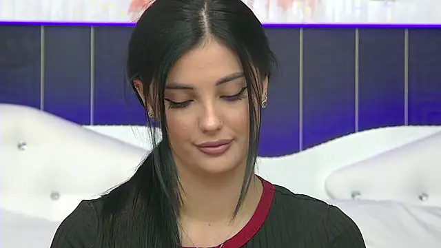 Snapshot of SophiaVilner chatting on 09-26-25, 06:26 SophiaVilner online show from 09-26-25, 06:26