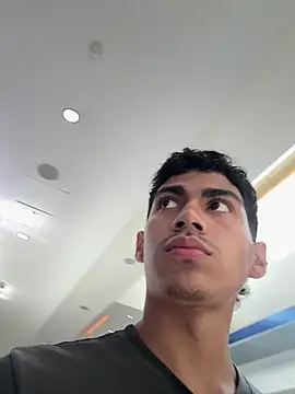 Snapshot of WildLogan chatting on 02-11-26, 04:18 WildLogan online show from 02-11-26, 04:18