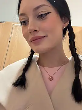 Melissa crazy online show from 03-22-26, 04:41