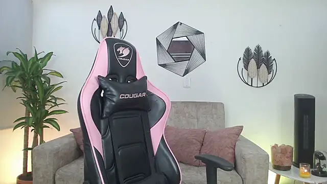 Mayli-x online show from 01-28-25, 04:50