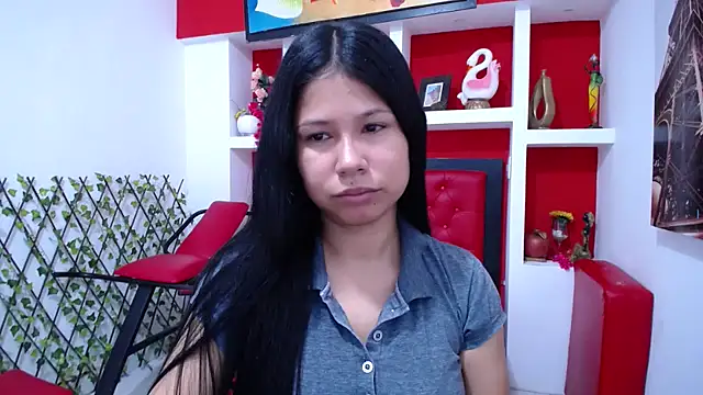 Letty Plugxo online show from 12-02-25, 12:29