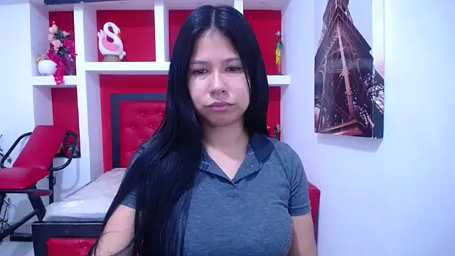 Snapshot of Letty_Plugxo chatting on 10-21-25, 12:15 Letty Plugxo online show from 10-21-25, 12:15