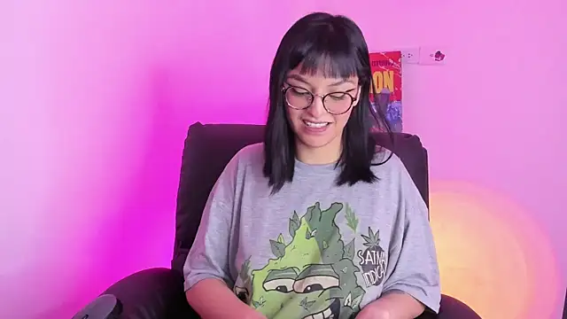 Collin Sam online show from 12-17-25, 05:23