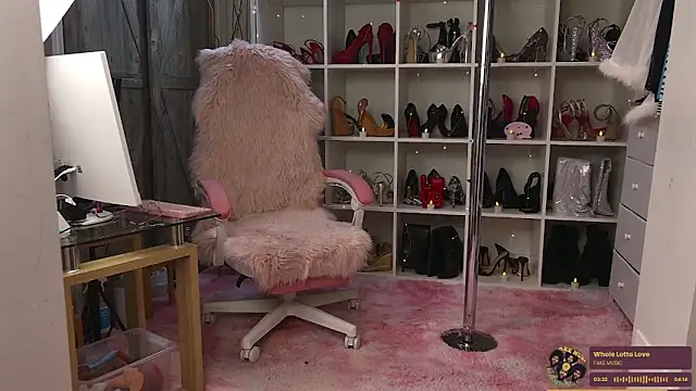 BaditaLuna online show from 03-07-26, 12:17