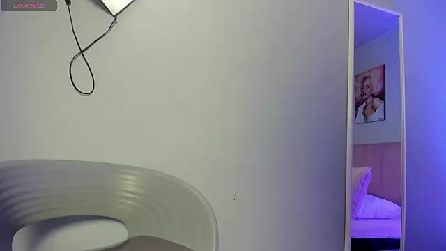 ScarletGV online show from 02-28-26, 05:40