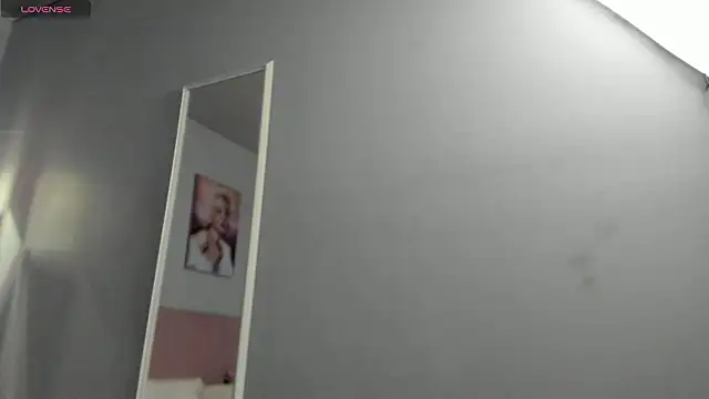 ScarletGV online show from 02-21-26, 05:42