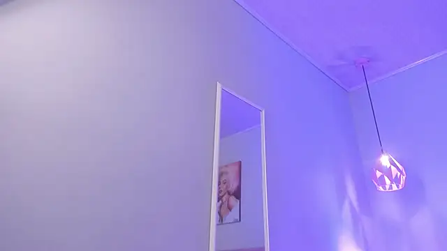 ScarletGV online show from 12-01-25, 04:02