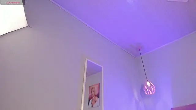 ScarletGV online show from 03-21-26, 05:41