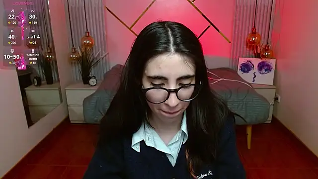 LenaRoses online show from 05-13-26, 07:10