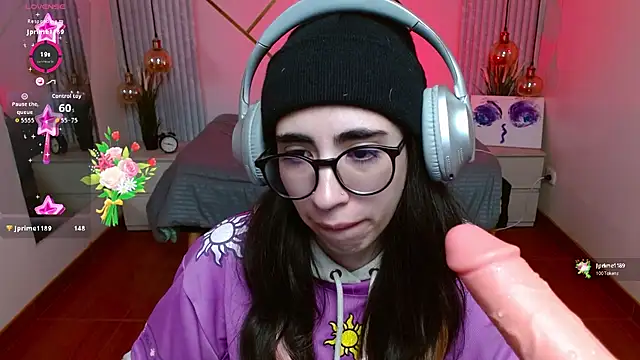 LenaRoses online show from 04-17-26, 05:38