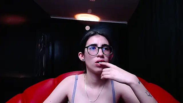LenaRoses online show from 02-07-25, 06:34