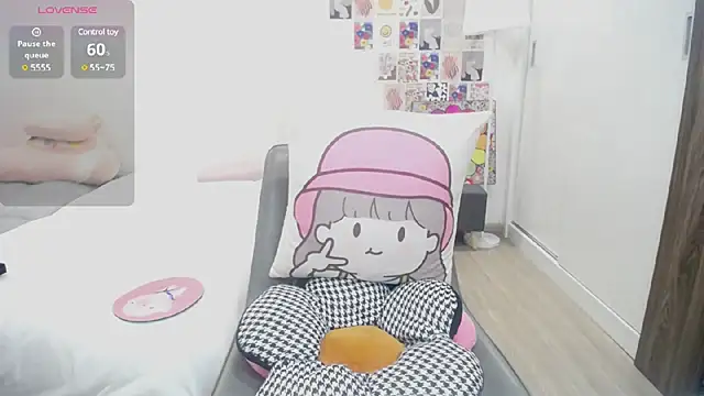 Snapshot of Cheni chatting on 02-21-25, 11:54 Cheni online show from 02-21-25, 11:54