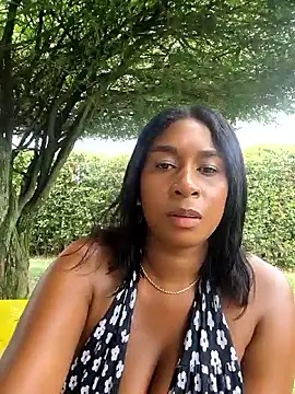 HanaThompson online show from 05-08-26, 06:01