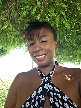 Snapshot of HanaThompson chatting on 03-19-25, 04:13 HanaThompson online show from 03-19-25, 04:13