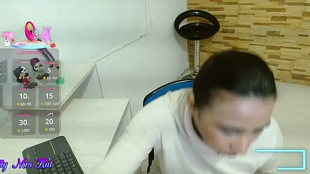 mrskatty online show from 10-16-25, 09:17