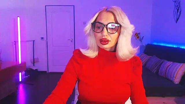 beauty chl0e online show from 12-19-24, 08:13