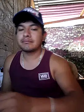 GusssHOT online show from 04-09-26, 03:18