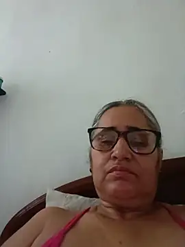 Snapshot of _candi chatting on 06-18-26, 11:37 candi online show from 06-18-26, 11:37