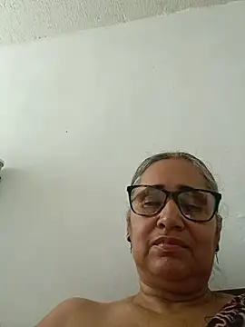 Snapshot of _candi chatting on 06-26-26, 12:44 candi online show from 06-26-26, 12:44