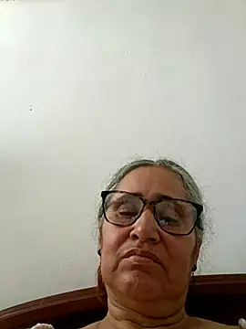 Snapshot of _candi chatting on 05-11-26, 04:15 candi online show from 05-11-26, 04:15