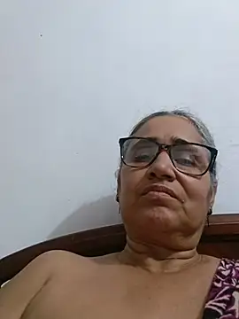 Snapshot of _candi chatting on 06-27-26, 02:39 candi online show from 06-27-26, 02:39