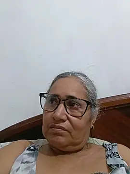 Snapshot of _candi chatting on 07-12-26, 01:17 candi online show from 07-12-26, 01:17