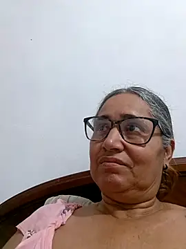 Snapshot of _candi chatting on 05-12-26, 10:32 candi online show from 05-12-26, 10:32