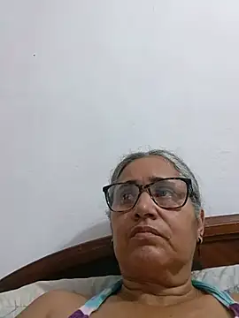 Snapshot of _candi chatting on 07-02-26, 11:44 candi online show from 07-02-26, 11:44