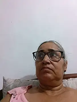 Snapshot of _candi chatting on 06-11-26, 11:35 candi online show from 06-11-26, 11:35