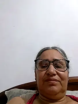 Snapshot of _candi chatting on 04-23-26, 03:57 candi online show from 04-23-26, 03:57
