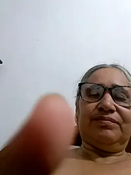 Snapshot of _candi chatting on 04-24-26, 01:40 candi online show from 04-24-26, 01:40