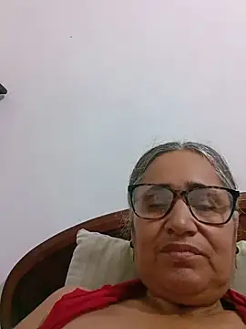 Snapshot of _candi chatting on 06-02-26, 11:21 candi online show from 06-02-26, 11:21