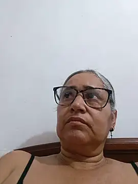 Snapshot of _candi chatting on 06-21-26, 11:16 candi online show from 06-21-26, 11:16