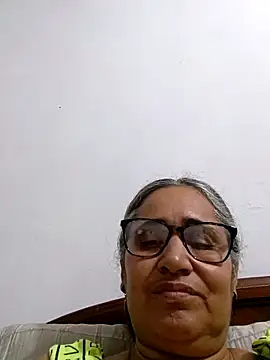 Snapshot of _candi chatting on 05-06-26, 10:58 candi online show from 05-06-26, 10:58