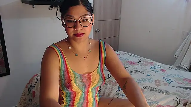 Snapshot of Prins_jazmin chatting on 10-15-25, 03:27 Prins jazmin online show from 10-15-25, 03:27