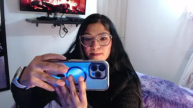 Snapshot of Prins_jazmin chatting on 05-18-26, 04:07 Prins jazmin online show from 05-18-26, 04:07
