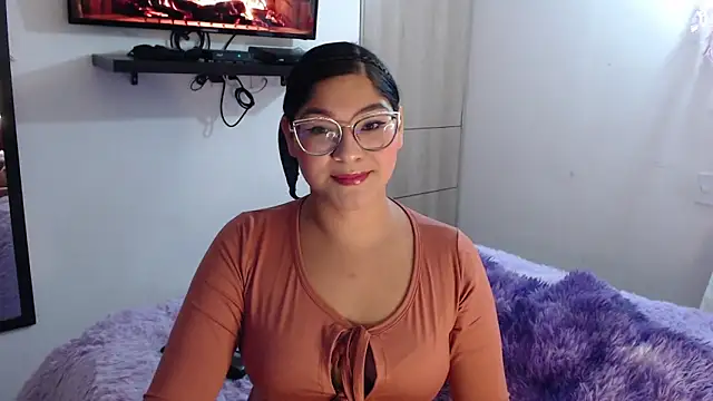Snapshot of Prins_jazmin chatting on 05-05-26, 02:14 Prins jazmin online show from 05-05-26, 02:14