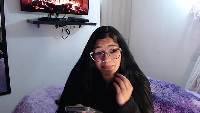 Snapshot of Prins_jazmin chatting on 05-18-26, 04:01 Prins jazmin online show from 05-18-26, 04:01